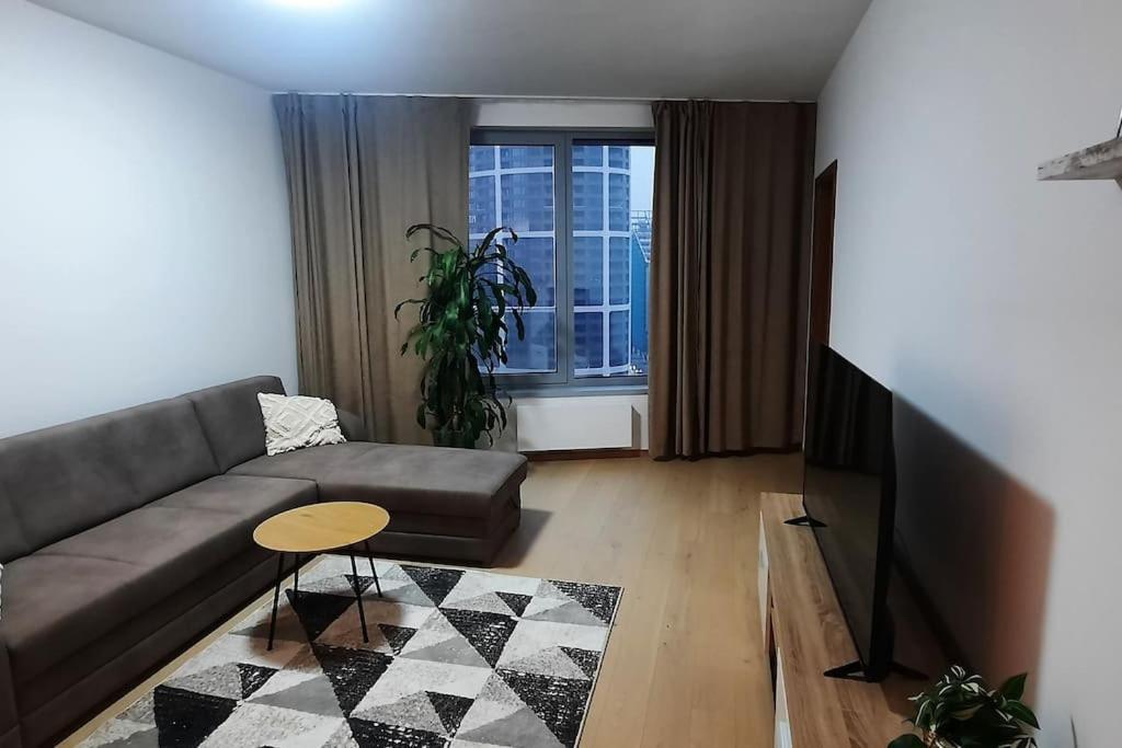 Sky-Park Flat&Parking Διαμέρισμα Μπρατισλάβα Εξωτερικό φωτογραφία